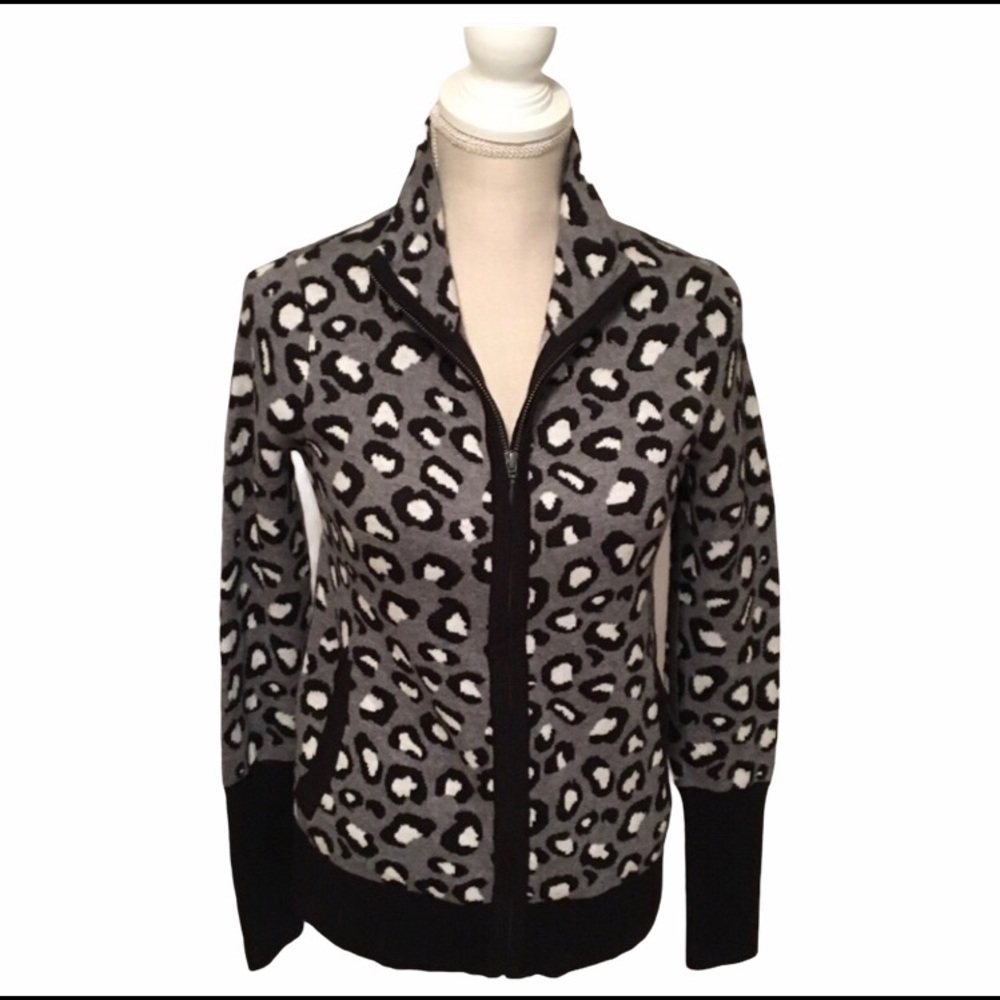Rachel Zoe Animal Print Zip Up Cardigan XS